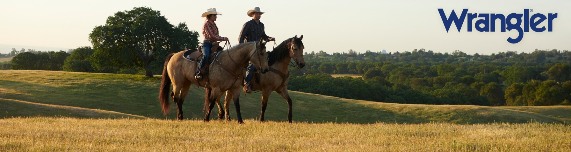 Wrangler Hero Banner - Two People on Horses