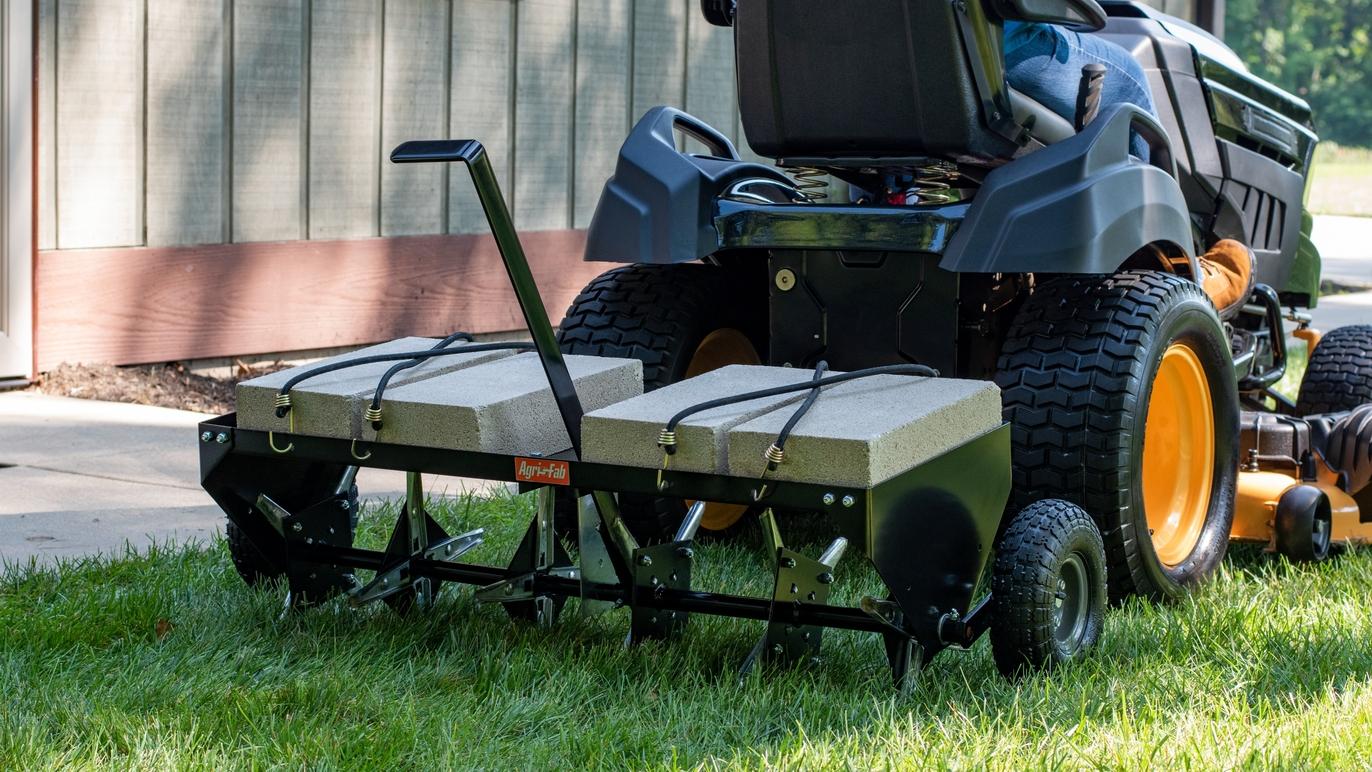 Dethatchers / Aerators